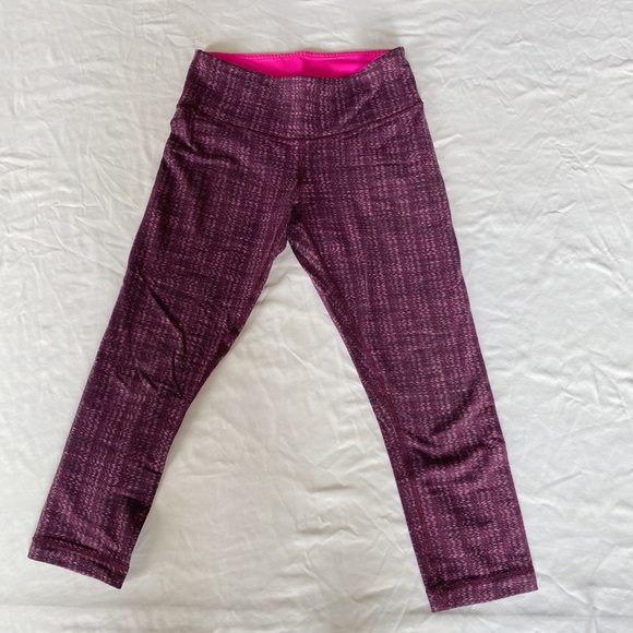 lululemon athletica Pants - Lululemon cropped wunder under leggings